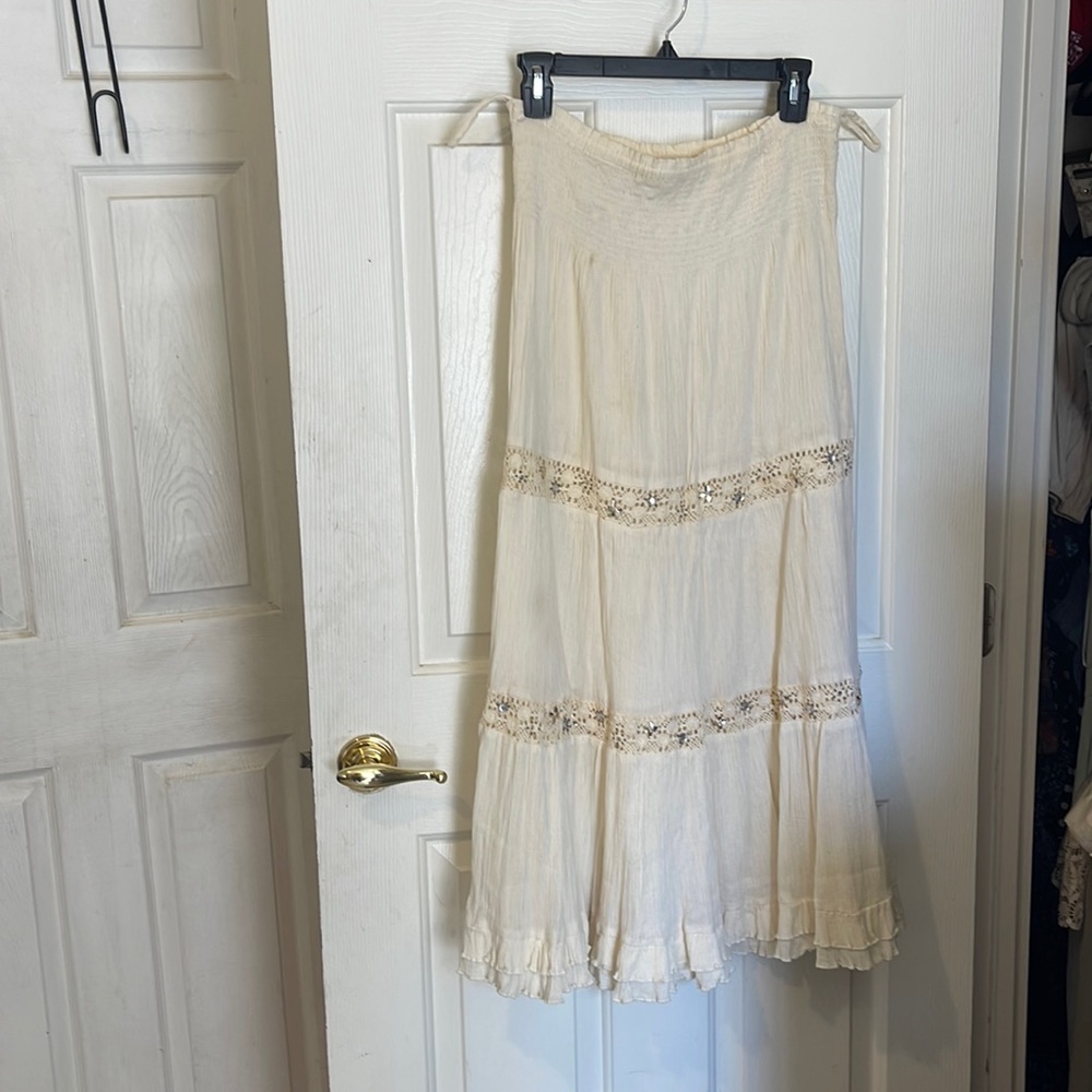BILA: vintage white gypsy skirt